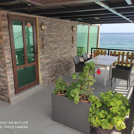 Hemingway Rooms In Happy Beach Varna Extérieur photo
