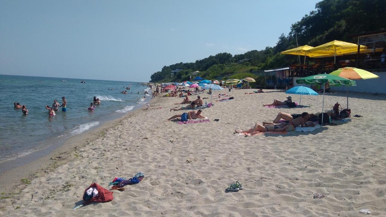 Hemingway Rooms In Happy Beach Varna Extérieur photo