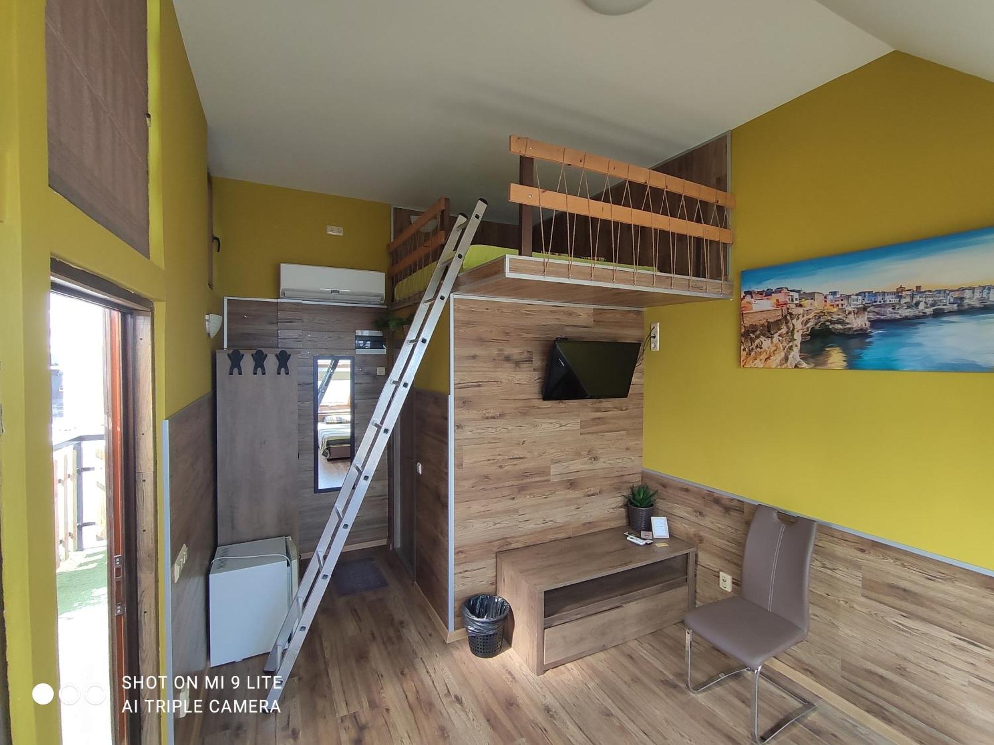 Hemingway Rooms In Happy Beach Varna Extérieur photo