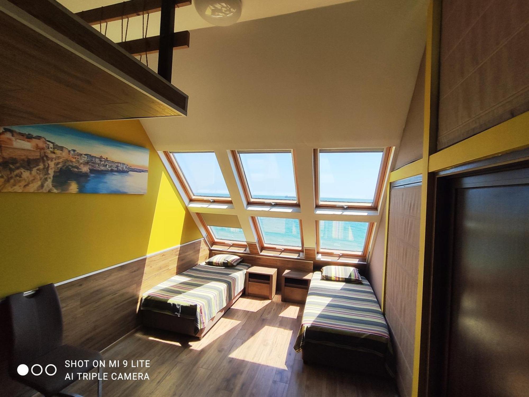 Hemingway Rooms In Happy Beach Varna Extérieur photo