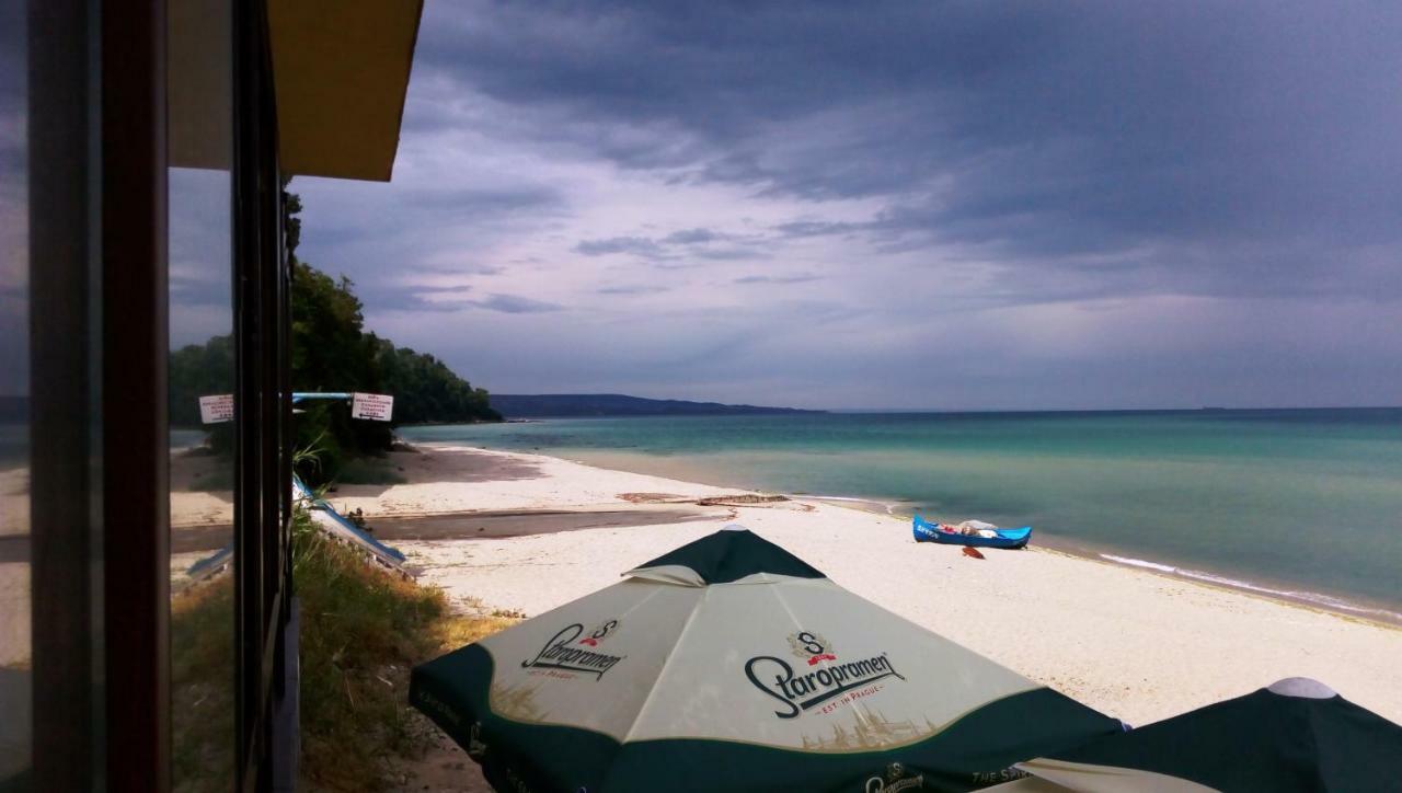 Hemingway Rooms In Happy Beach Varna Extérieur photo